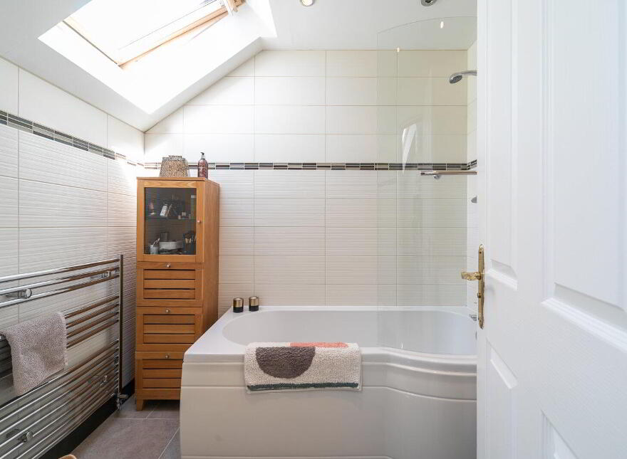 16 Mornington Place, Belfast, BT7 3LD