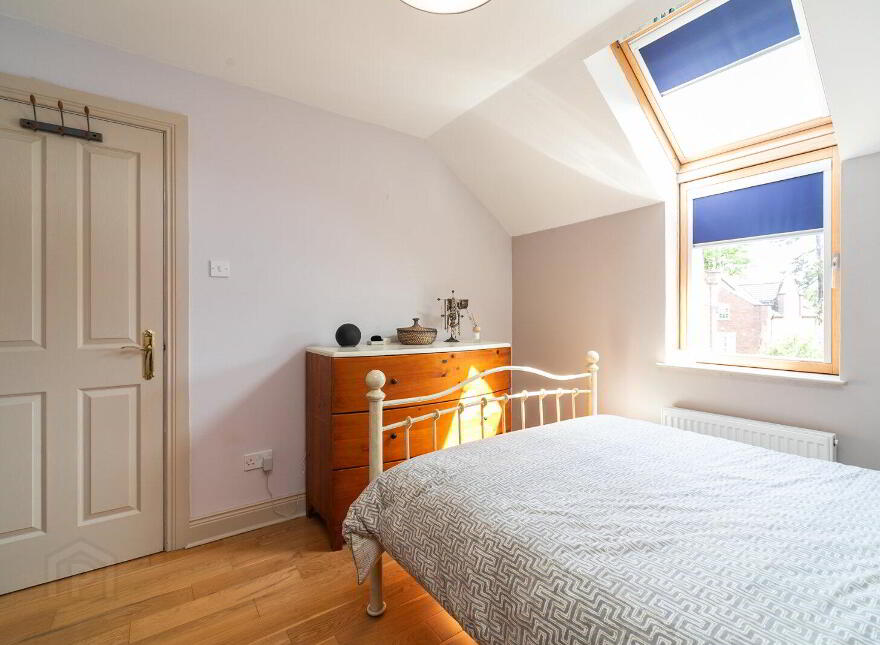16 Mornington Place, Belfast, BT7 3LD