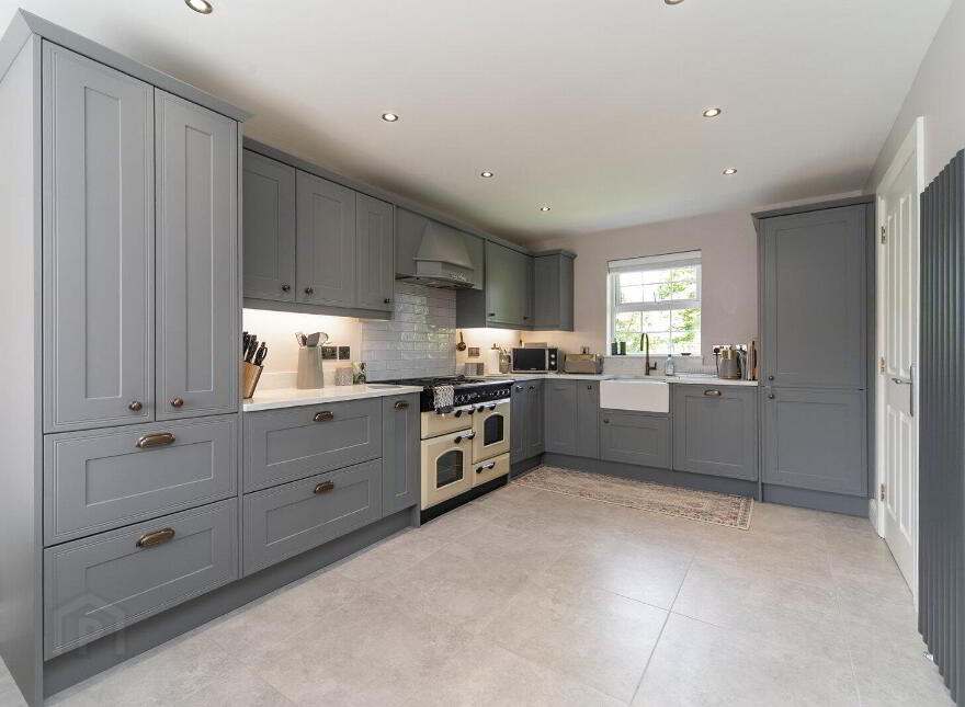 16 Mornington Place, Belfast, BT7 3LD