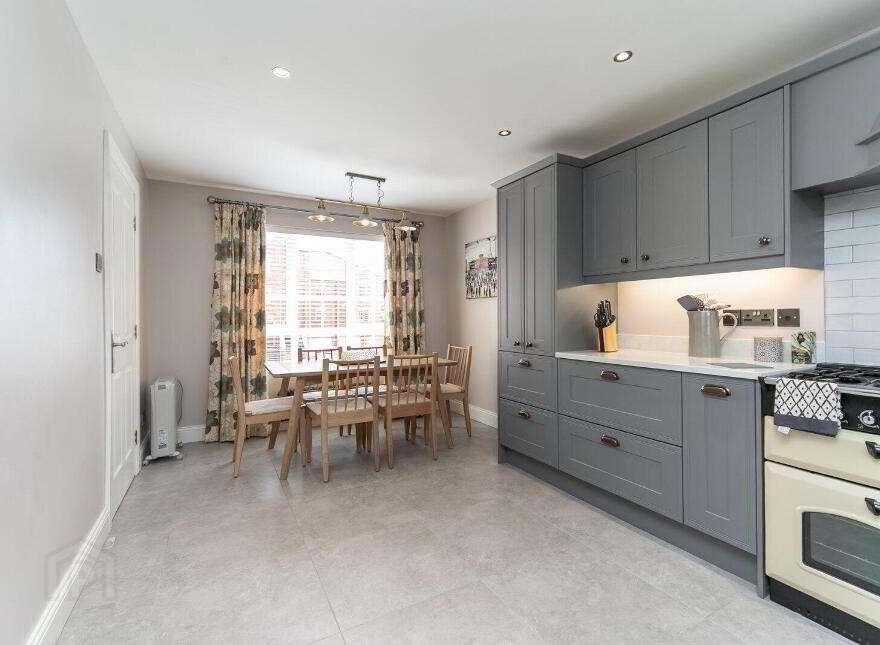 16 Mornington Place, Belfast, BT7 3LD