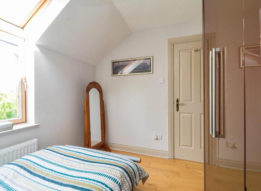 16 Mornington Place, Belfast, BT7 3LD