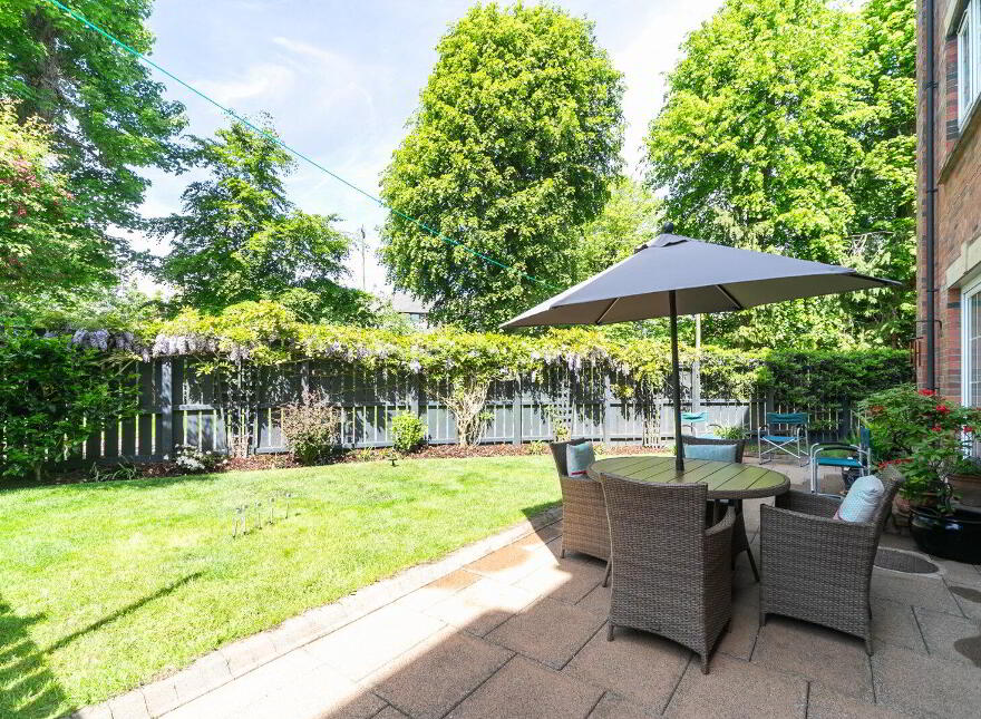 16 Mornington Place, Belfast, BT7 3LD