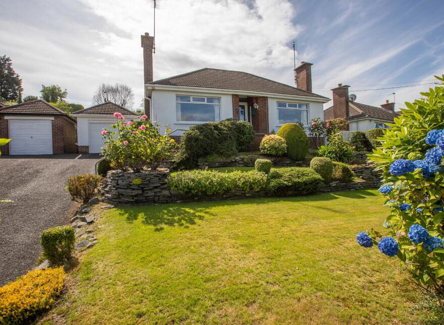 3 Seahill Drive, Holywood, BT18 0DF photo