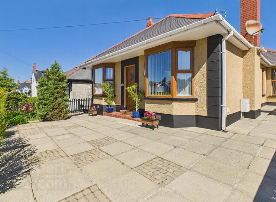 3 Hazeldene Park, Bangor, BT20 4RF photo