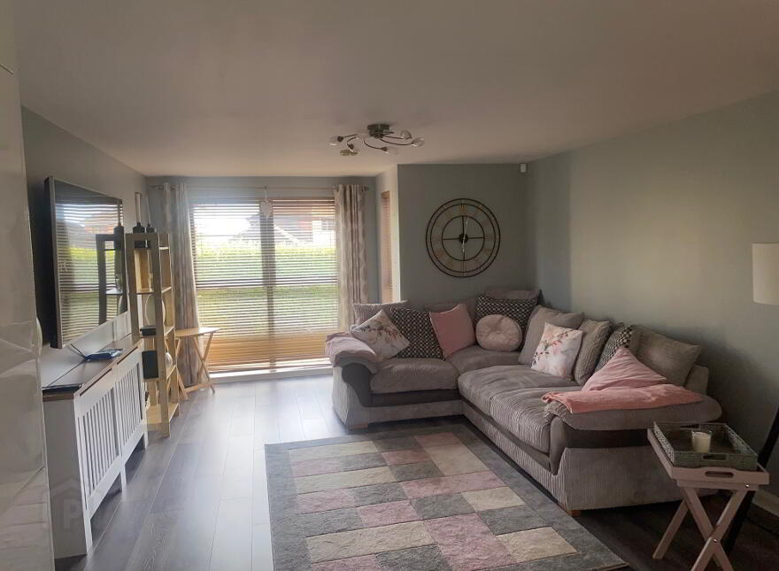 6 Old Shore Close, Carrickfergus, BT38 8ZJ