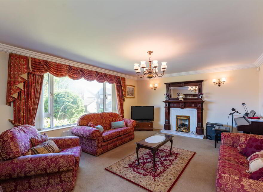8 Aldergrange Avenue, Newtownards, BT23 4FY