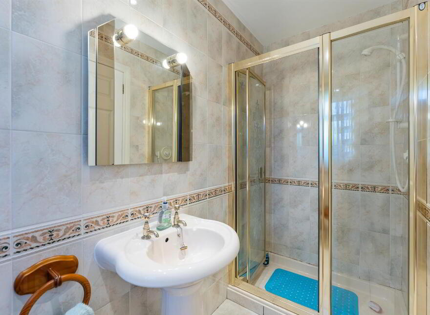 8 Aldergrange Avenue, Newtownards, BT23 4FY