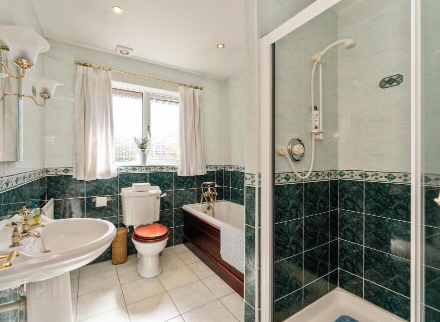 8 Aldergrange Avenue, Newtownards, BT23 4FY