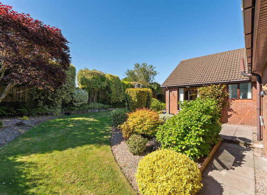 8 Aldergrange Avenue, Newtownards, BT23 4FY