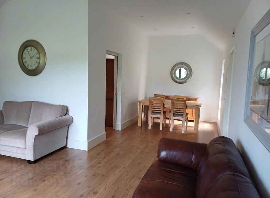 206 Gilnahirk Road, Belfast, BT5 7SH photo