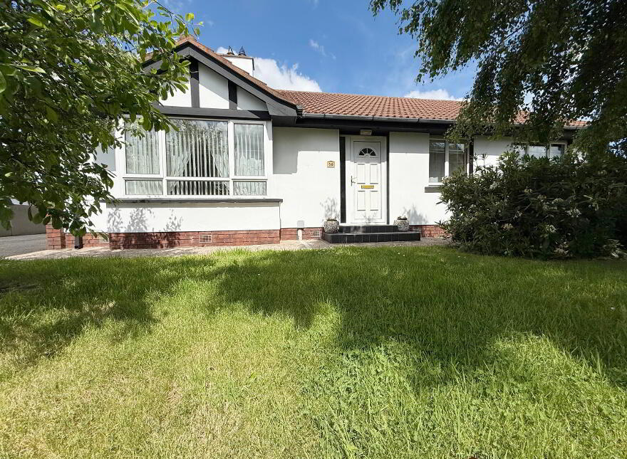 14 Charnwood Park, Coleraine, BT52 1JZ photo