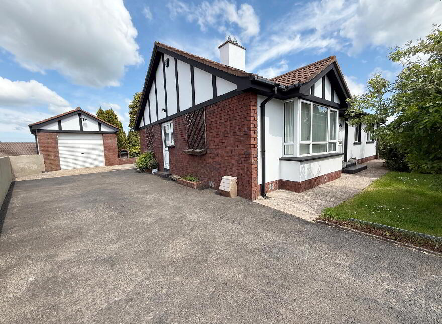 14 Charnwood Park, Coleraine, BT52 1JZ photo