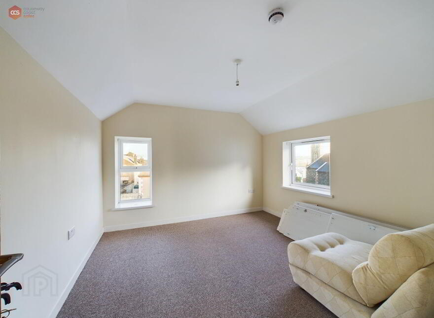 18 Mark Street, Portrush, BT56 8BT