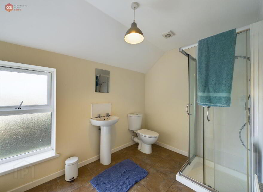 18 Mark Street, Portrush, BT56 8BT