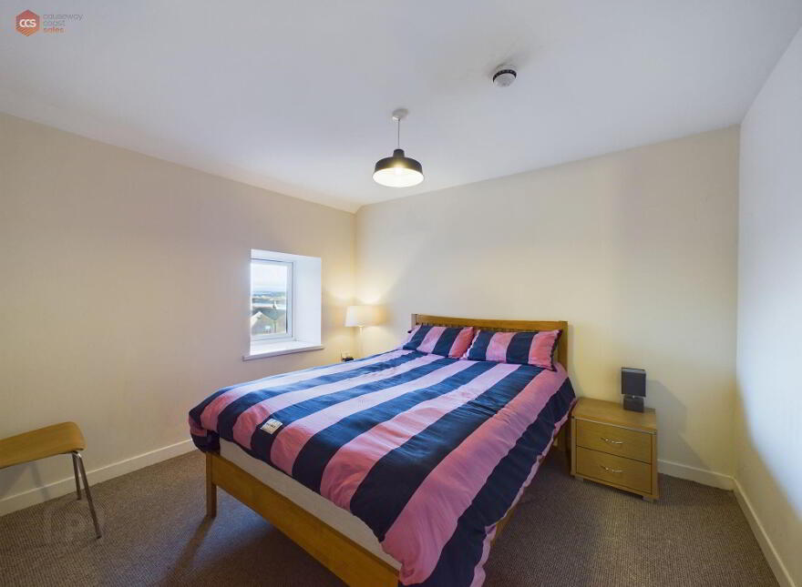 18 Mark Street, Portrush, BT56 8BT