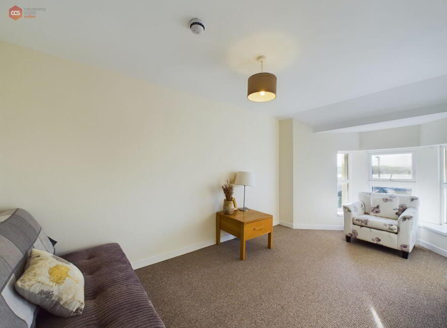 18 Mark Street, Portrush, BT56 8BT
