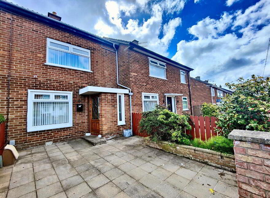 22 Highfern Gardens, Belfast, BT13 3RD photo