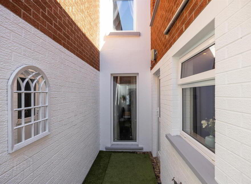 13 Belmont Avenue West, Belfast, BT4 3DG