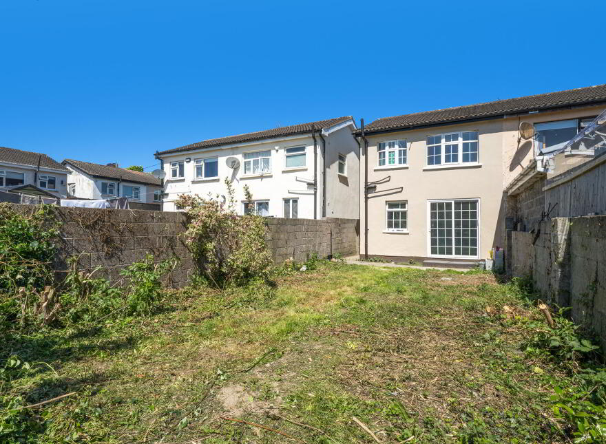 43 Wheatfield Grove, Clondalkin, Dublin, D22C672