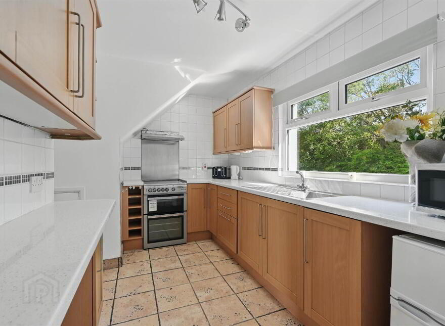 17 Godfrey Avenue, Ballyholme, Bangor, BT20 5LS