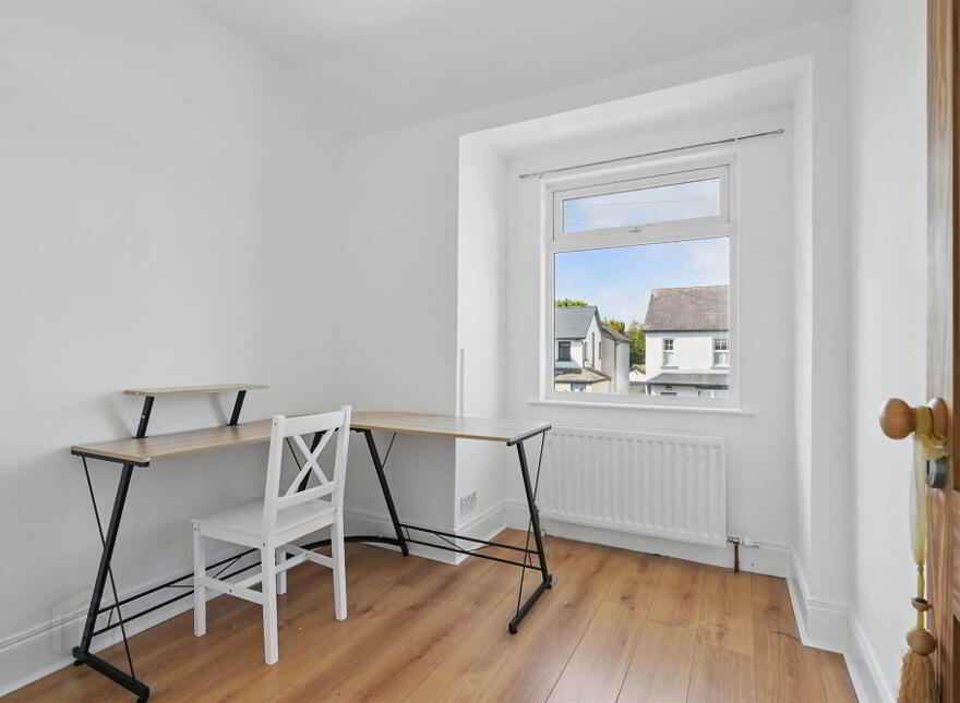 17 Godfrey Avenue, Ballyholme, Bangor, BT20 5LS