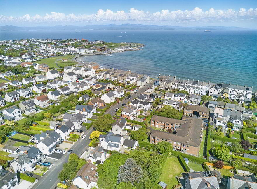 17 Godfrey Avenue, Ballyholme, Bangor, BT20 5LS