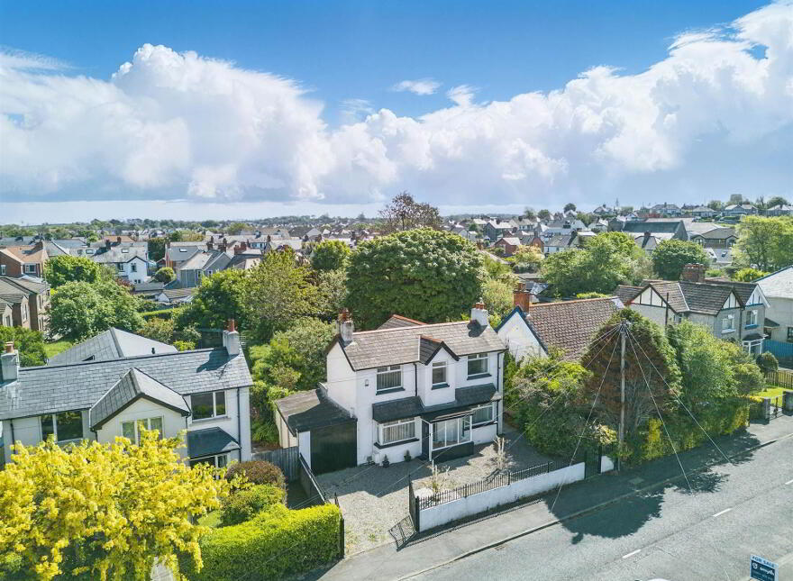 17 Godfrey Avenue, Ballyholme, Bangor, BT20 5LS
