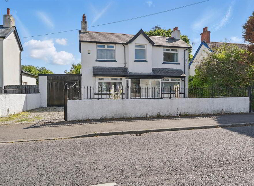 17 Godfrey Avenue, Ballyholme, Bangor, BT20 5LS