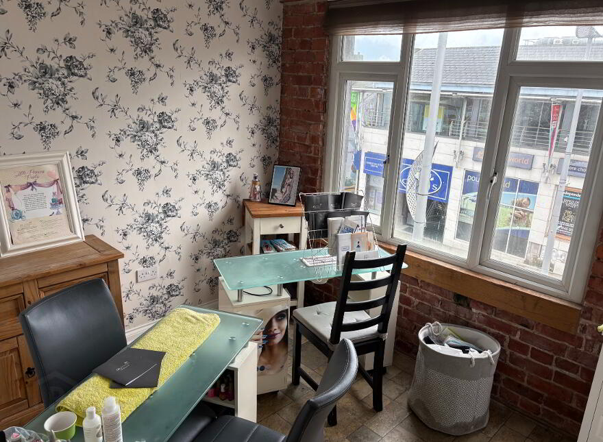 10-12 Main Street, Bangor, BT20 5AG