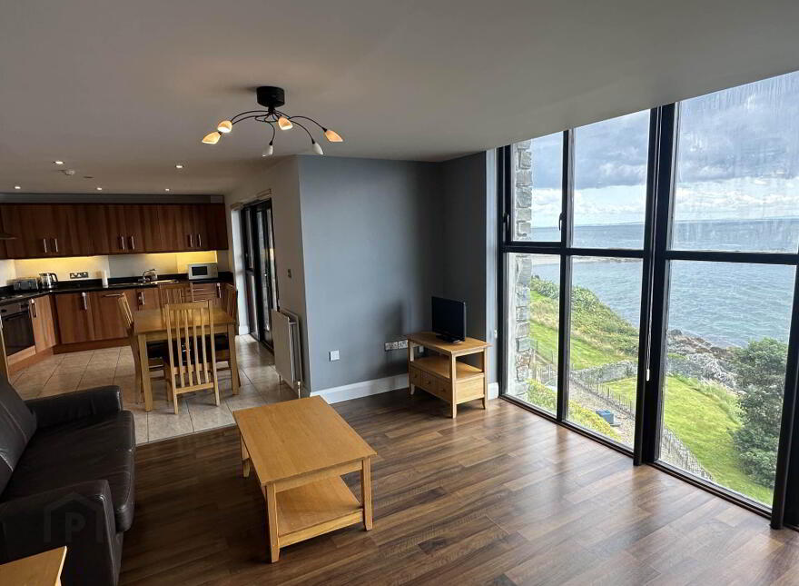 43 The Fort, Greencastle, F93VR92 photo