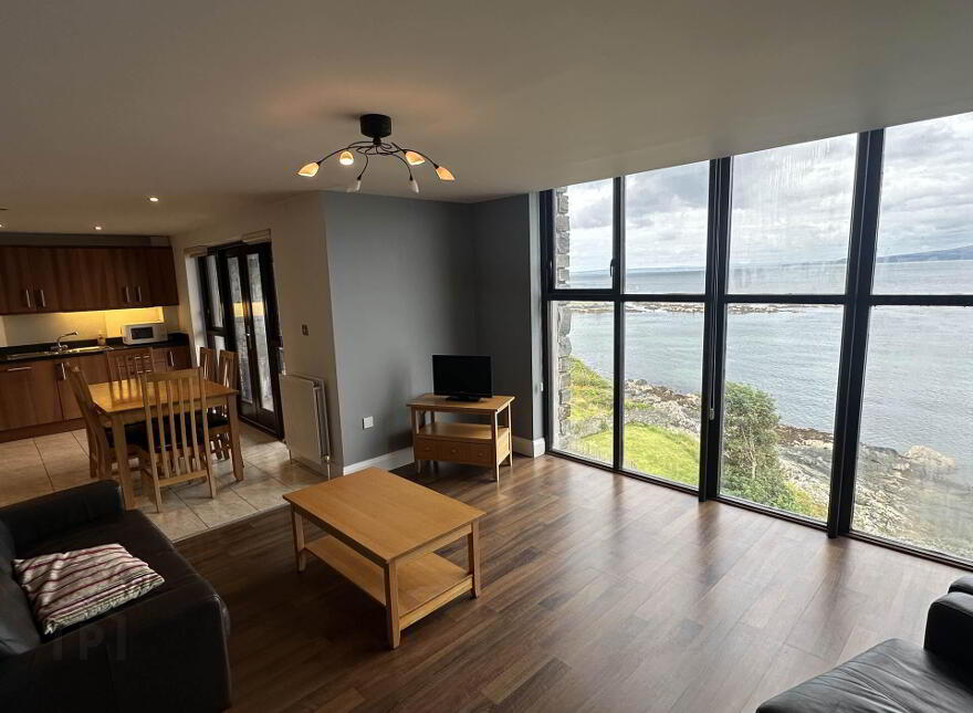43 The Fort, Greencastle, F93VR92