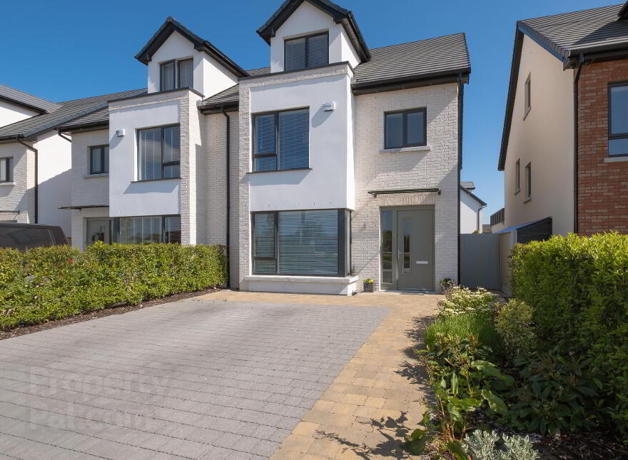6 The Close, Stonehaven, Naas, Kildare, W91Y9NR photo