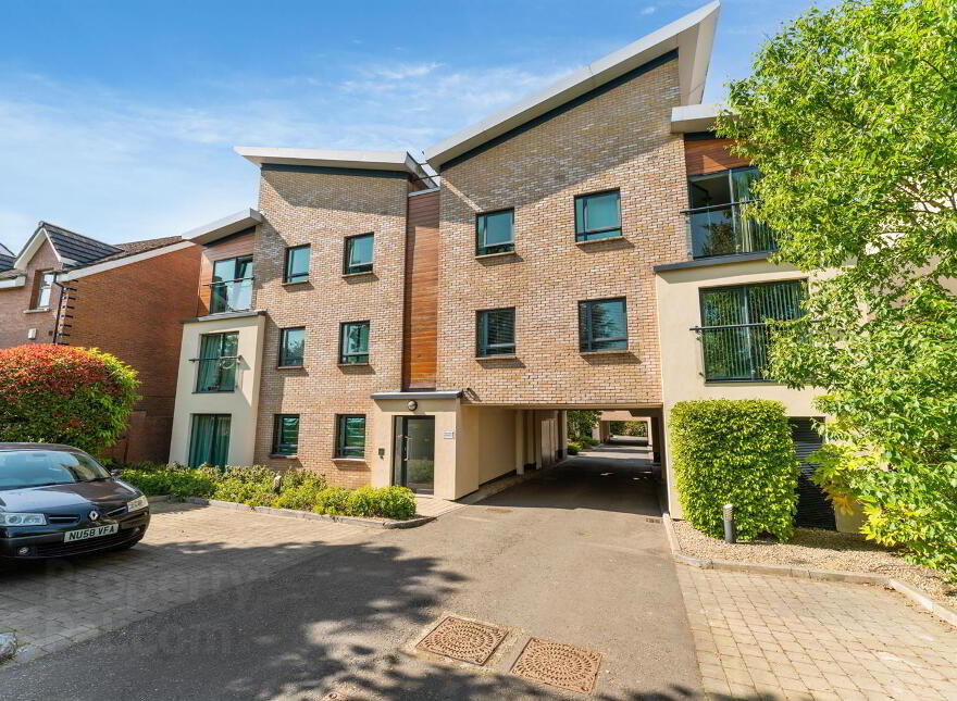 Apt 4a The Limes, 216 Belmont Road, Belfast, BT4 2AT photo