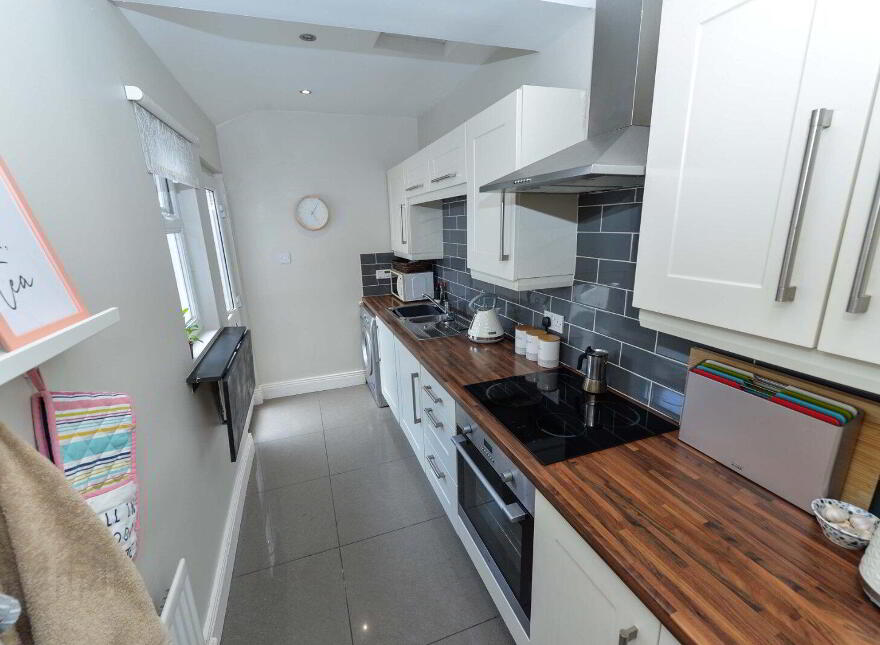 9 Shaw Street, Belfast, BT4 1PT