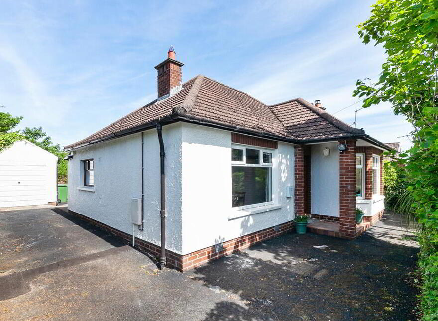 24 Fairview Park, Mosside Road, Dunmurry, Belfast, BT17 9HL photo