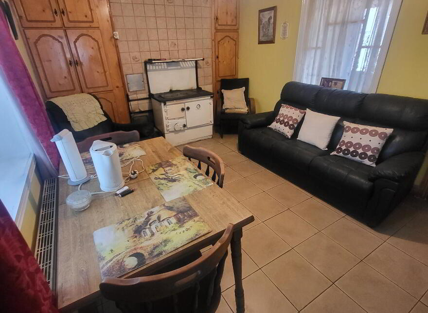 Riverstown, Cloone, Mohill, N41TD26