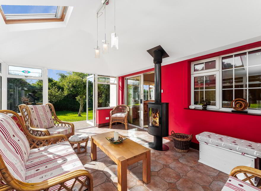 Hillcrest, Highdown Hill, Newcastle, Dublin, D22T026