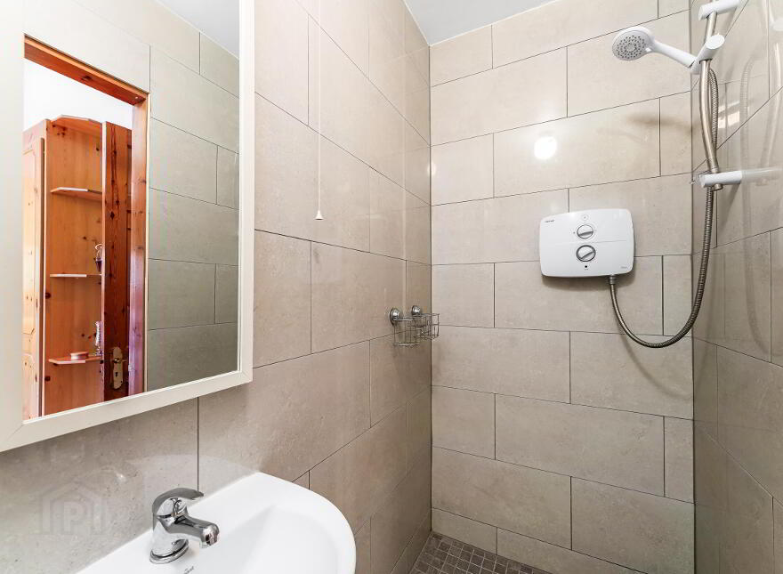 Hillcrest, Highdown Hill, Newcastle, Dublin, D22T026