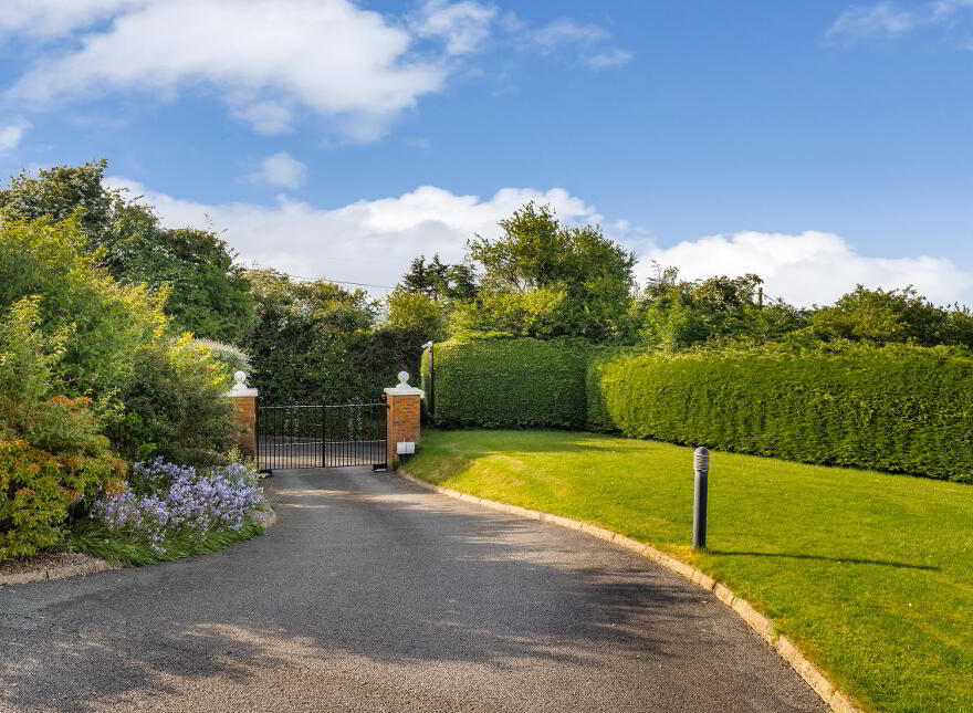 Hillcrest, Highdown Hill, Newcastle, Dublin, D22T026