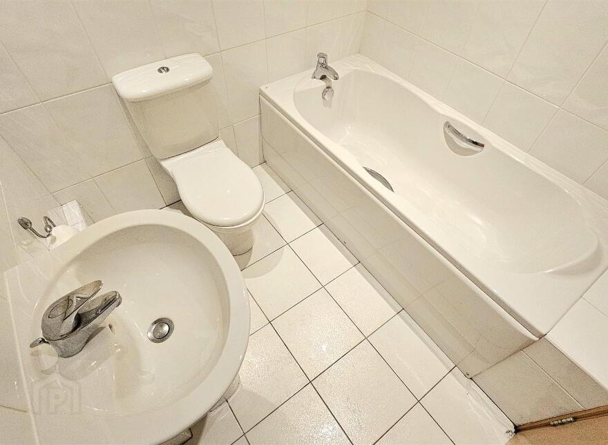 Apt 9 Bayview, 228 Shore Road, Greenisland, Carrickfergus, BT38 8TX