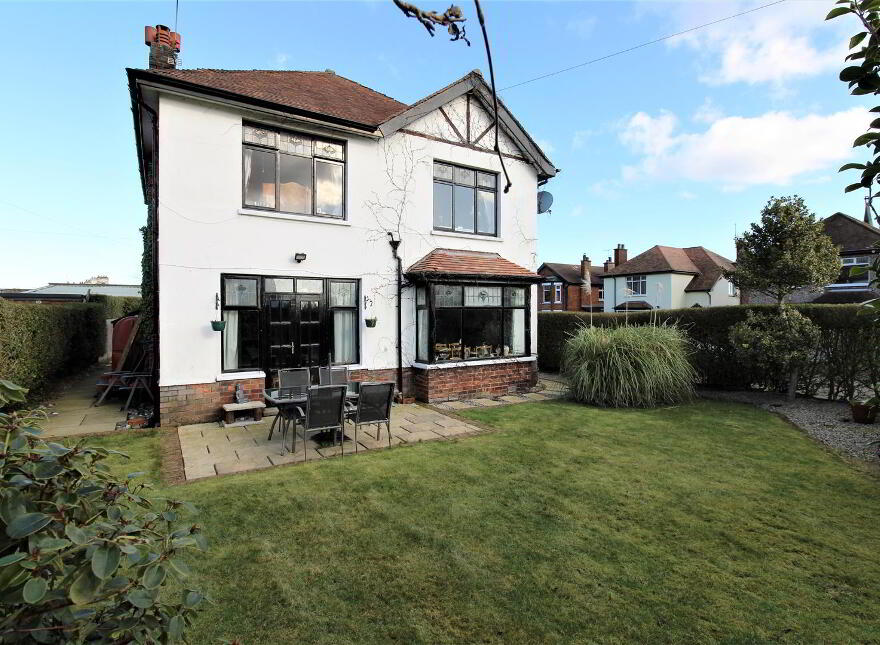1 Cooldarragh Park, Belfast, BT14 6TG photo