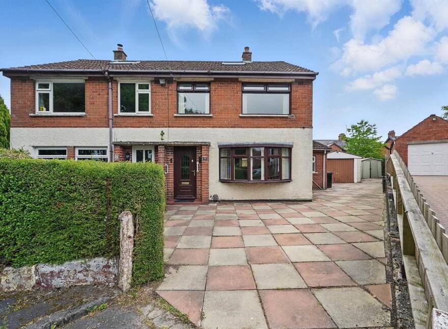 11 Willisfield Park, Belfast, BT10 0GA photo