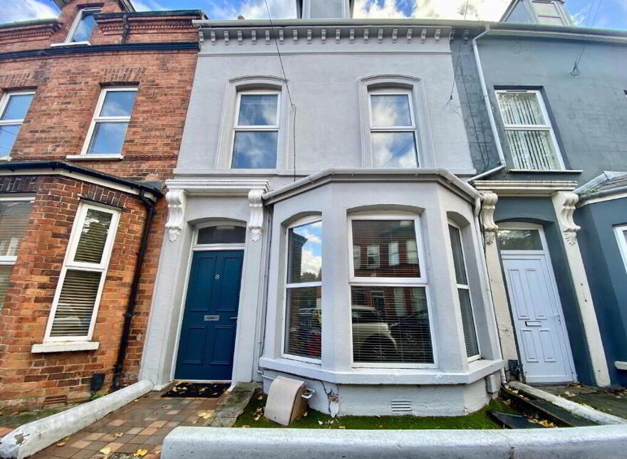 18 Wellington Park Avenue, Belfast, BT9 6DT photo