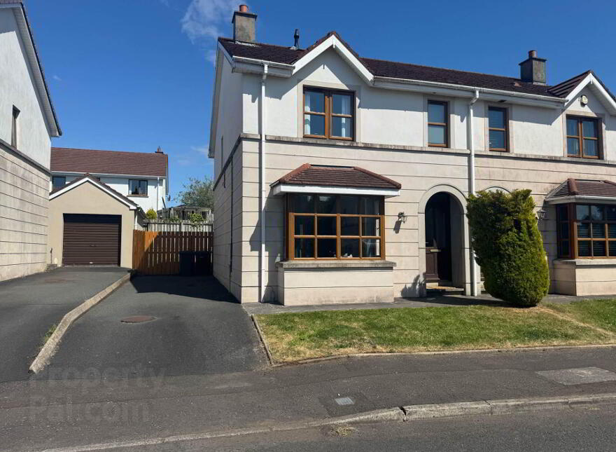 36 Bates Park, Carrickfergus, BT38 8LG photo