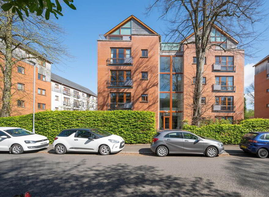 B5 Apt Malone Square, 42 Windsor Park, Belfast, BT9 6JU photo