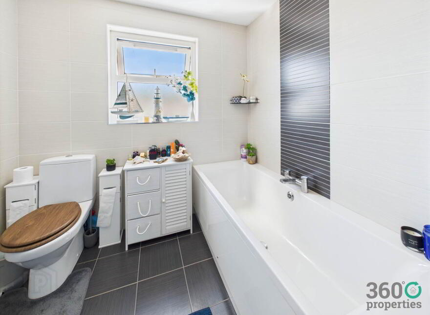 128 Cullybackey Road, Ballymena, BT43 5DG