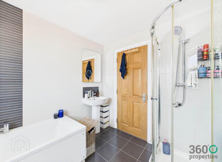128 Cullybackey Road, Ballymena, BT43 5DG