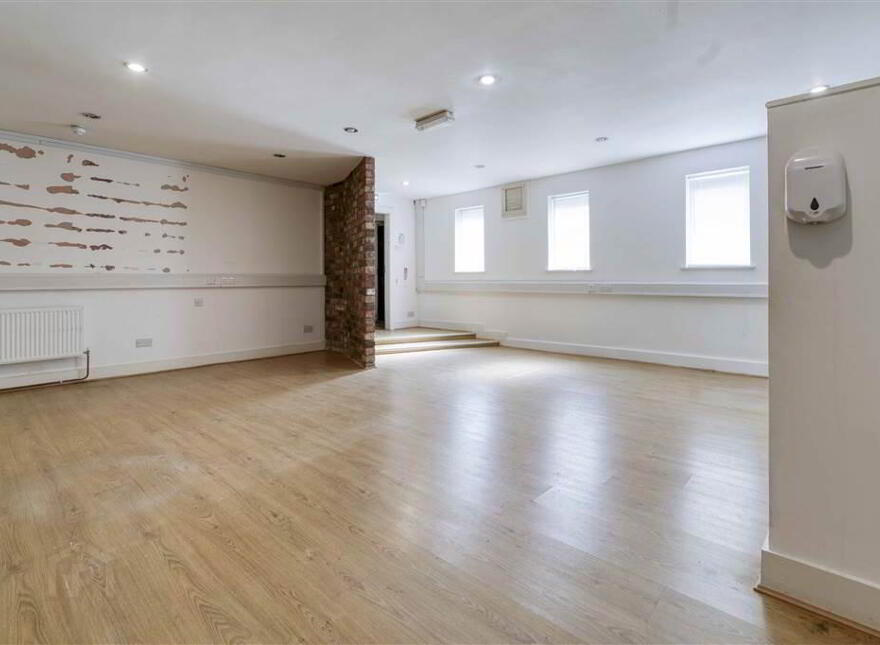 1-3 Ballynahinch Street, Royal Hillsborough, BT26 6AW