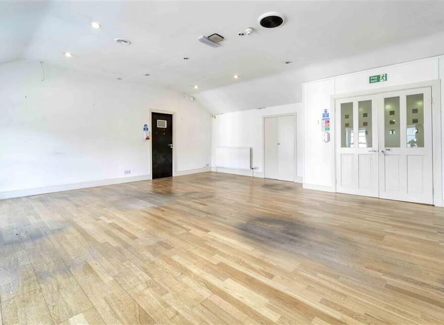 1-3 Ballynahinch Street, Royal Hillsborough, BT26 6AW