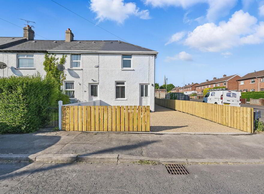 39 Hazelbrook Avenue, Bangor, BT20 3HZ photo